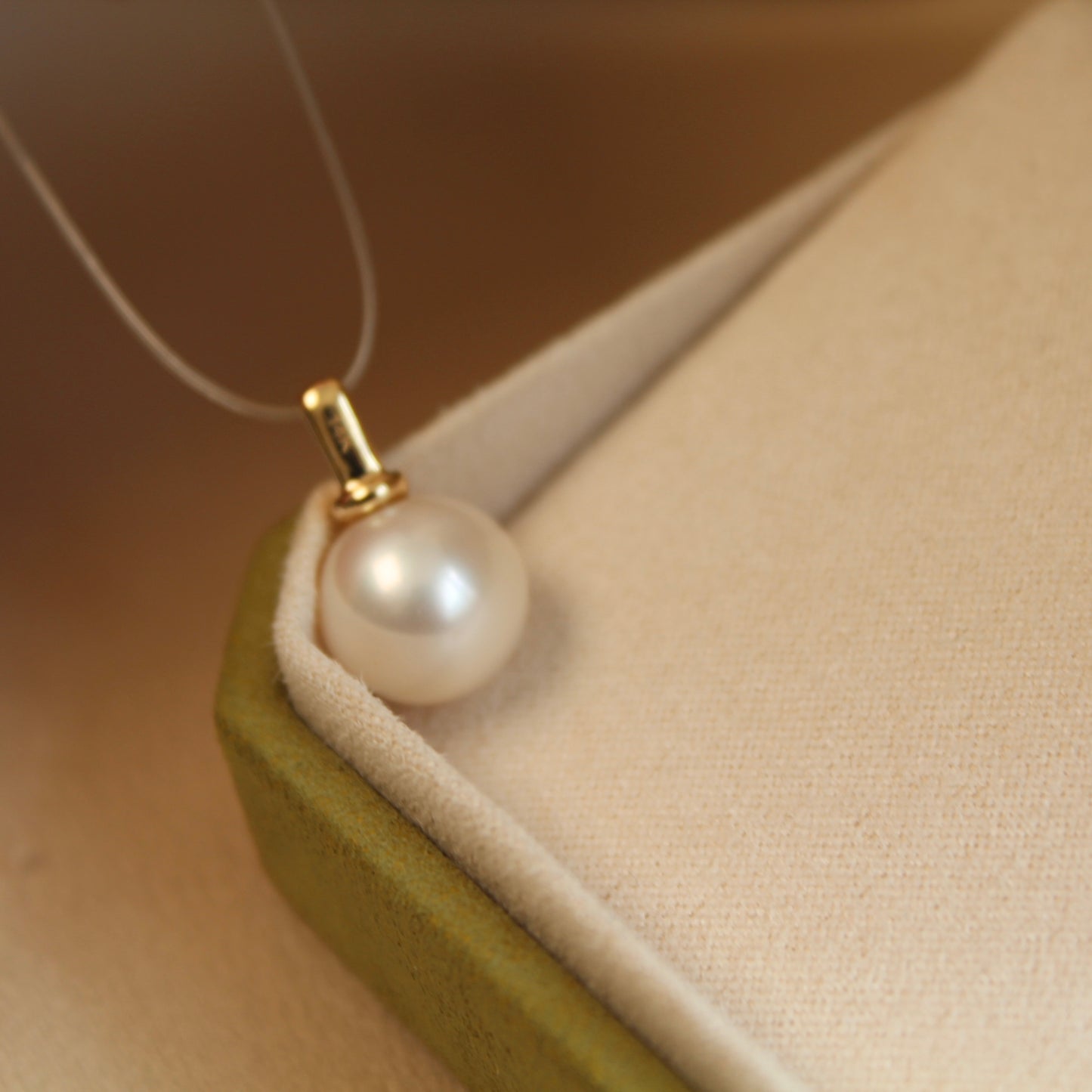 14K Solid Gold Natural Pearl Pendant
