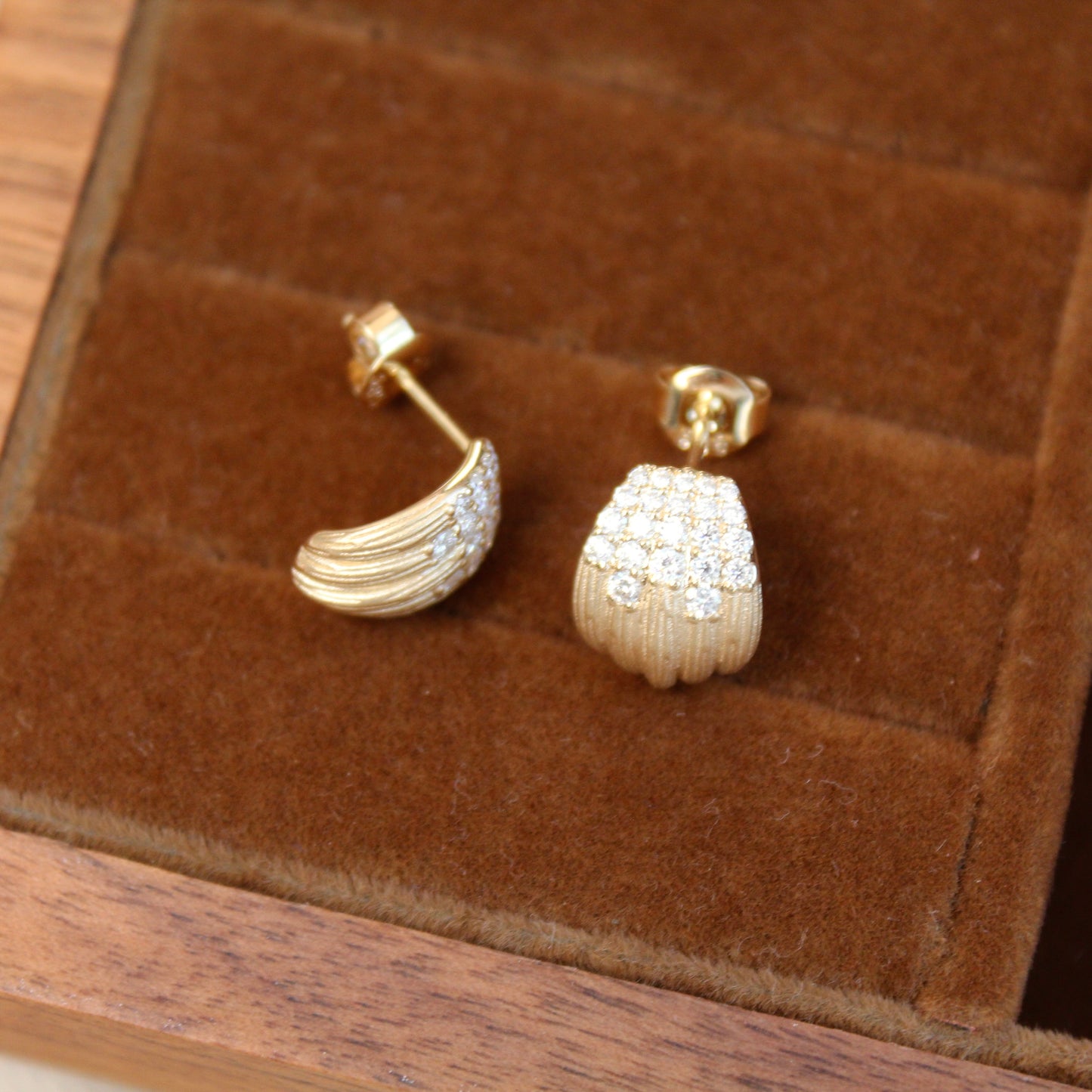 14K Solid Gold Star-fall Earrings 喷砂工艺