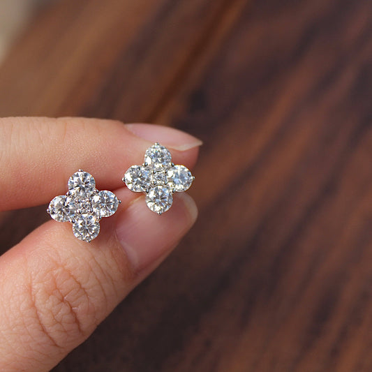 铂金Platinum PT950 Shiny Clover Earrings