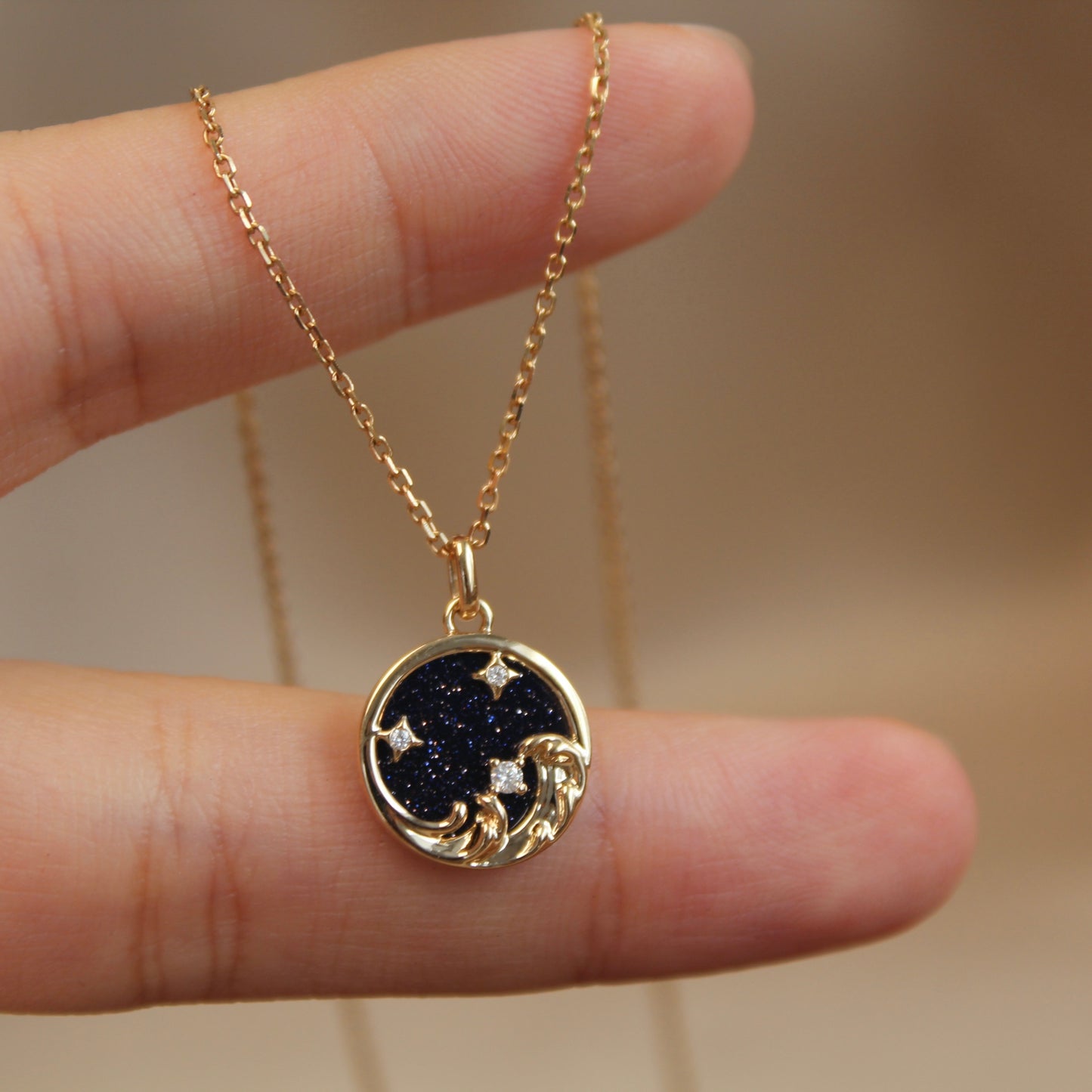 14K Solid Gold Star River Pendant