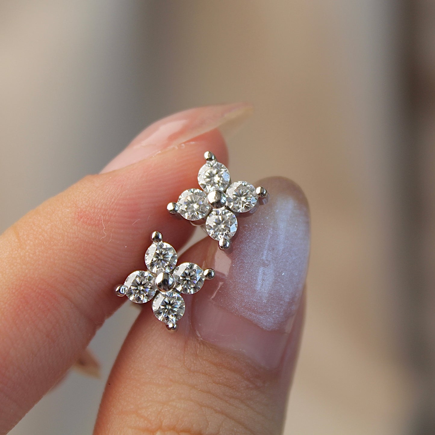 Sparkling Clover Moissanite Earrings