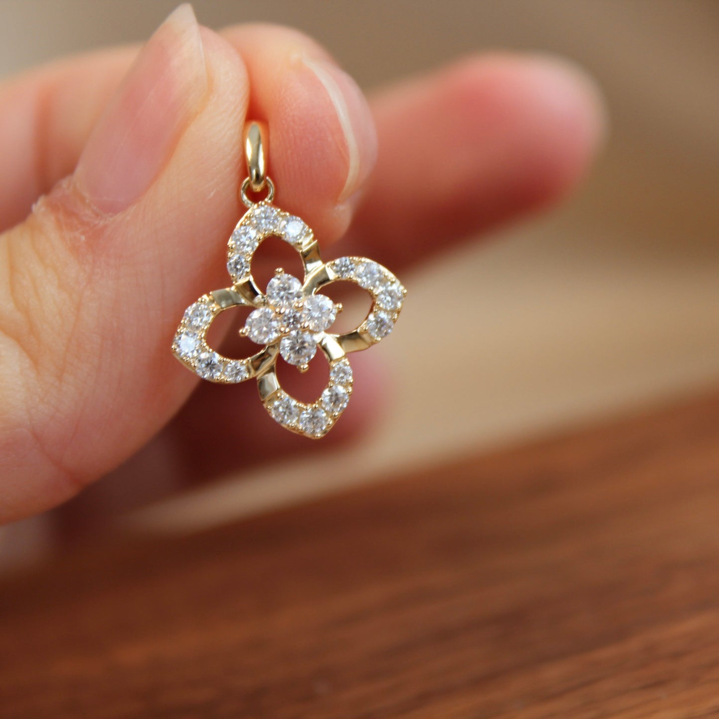 14K Solid Gold Clover Pendant