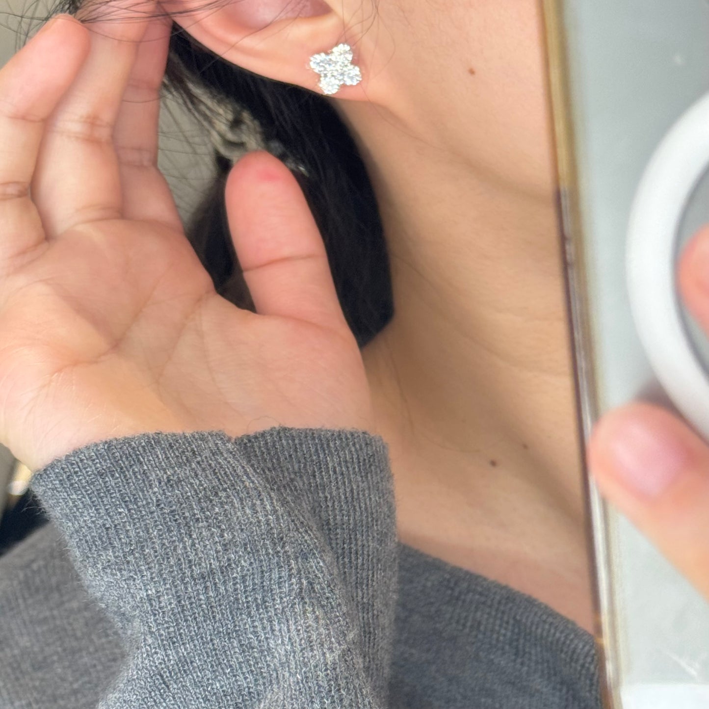 铂金Platinum PT950 Shiny Clover Earrings