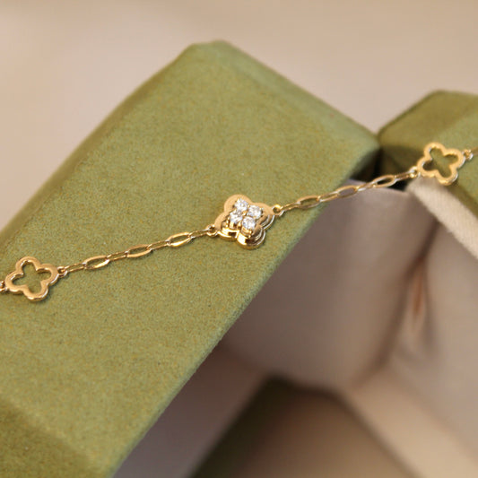18K Solid Gold Three Clovers Bracelet