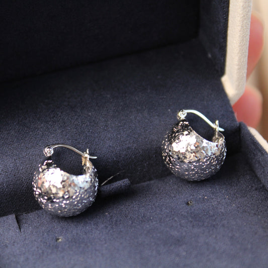 榛果碎冰冰 Crushed Ice Hoop Earrings