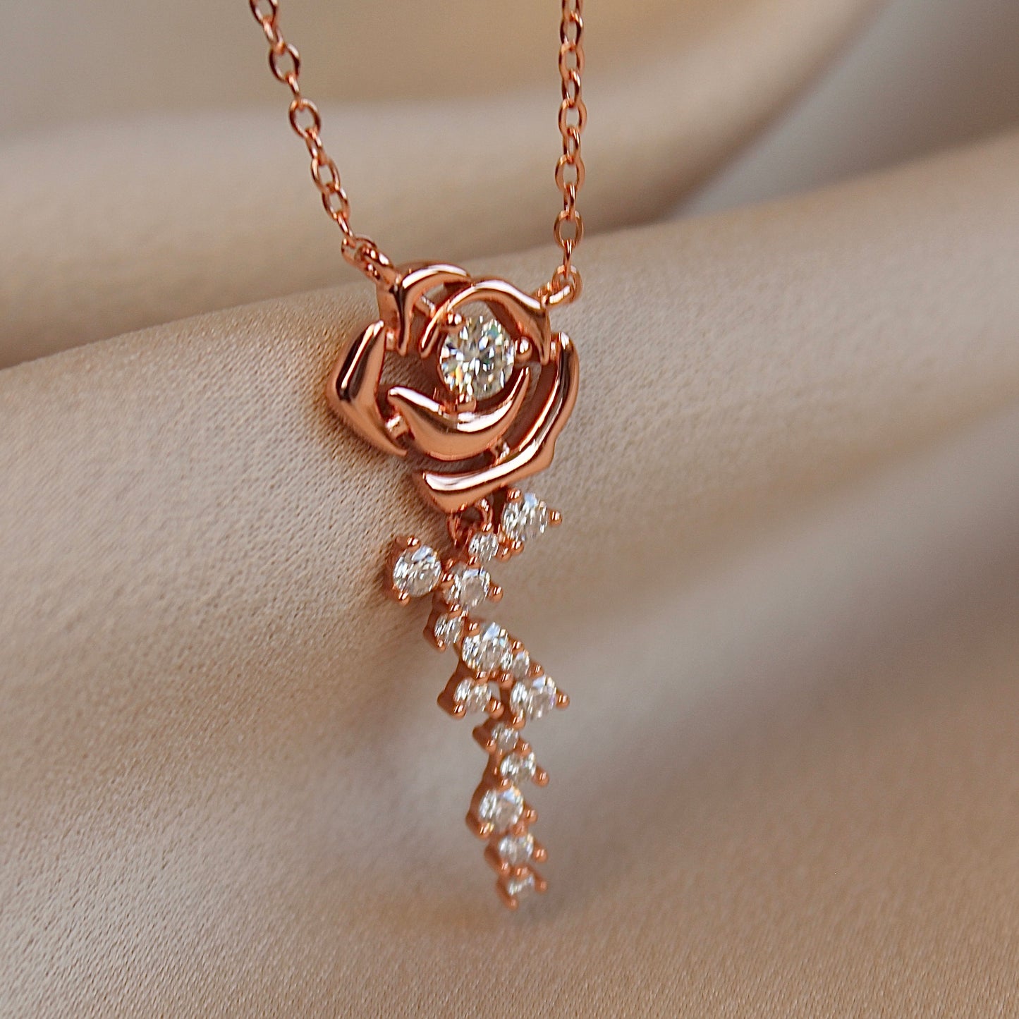 Never-Fading Rose Moissanite Necklace