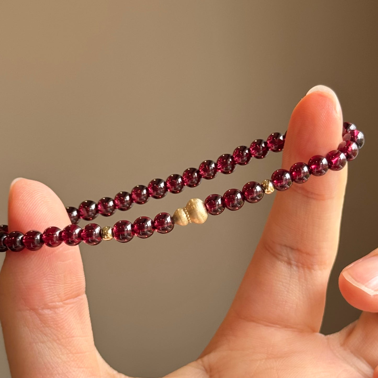 14K Solid Gold Natural Garnet Hulu Bracelet