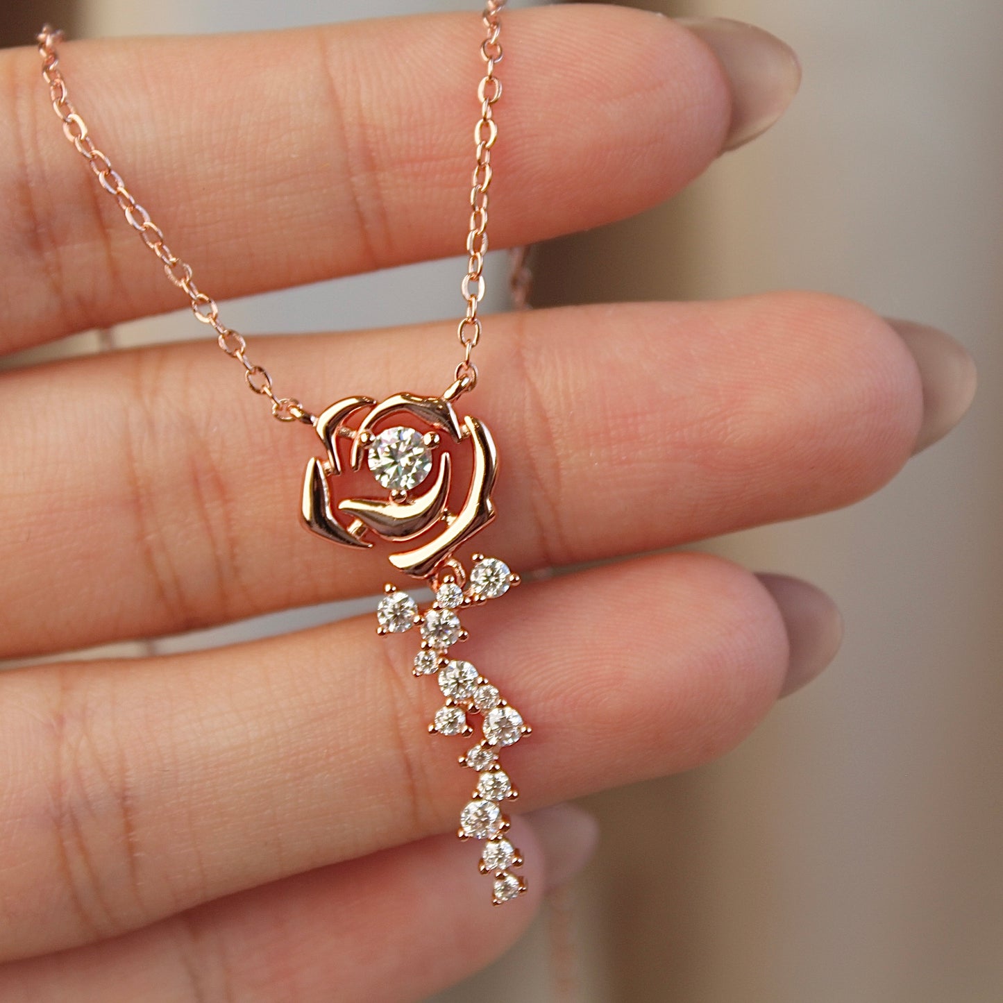 Never-Fading Rose Moissanite Necklace