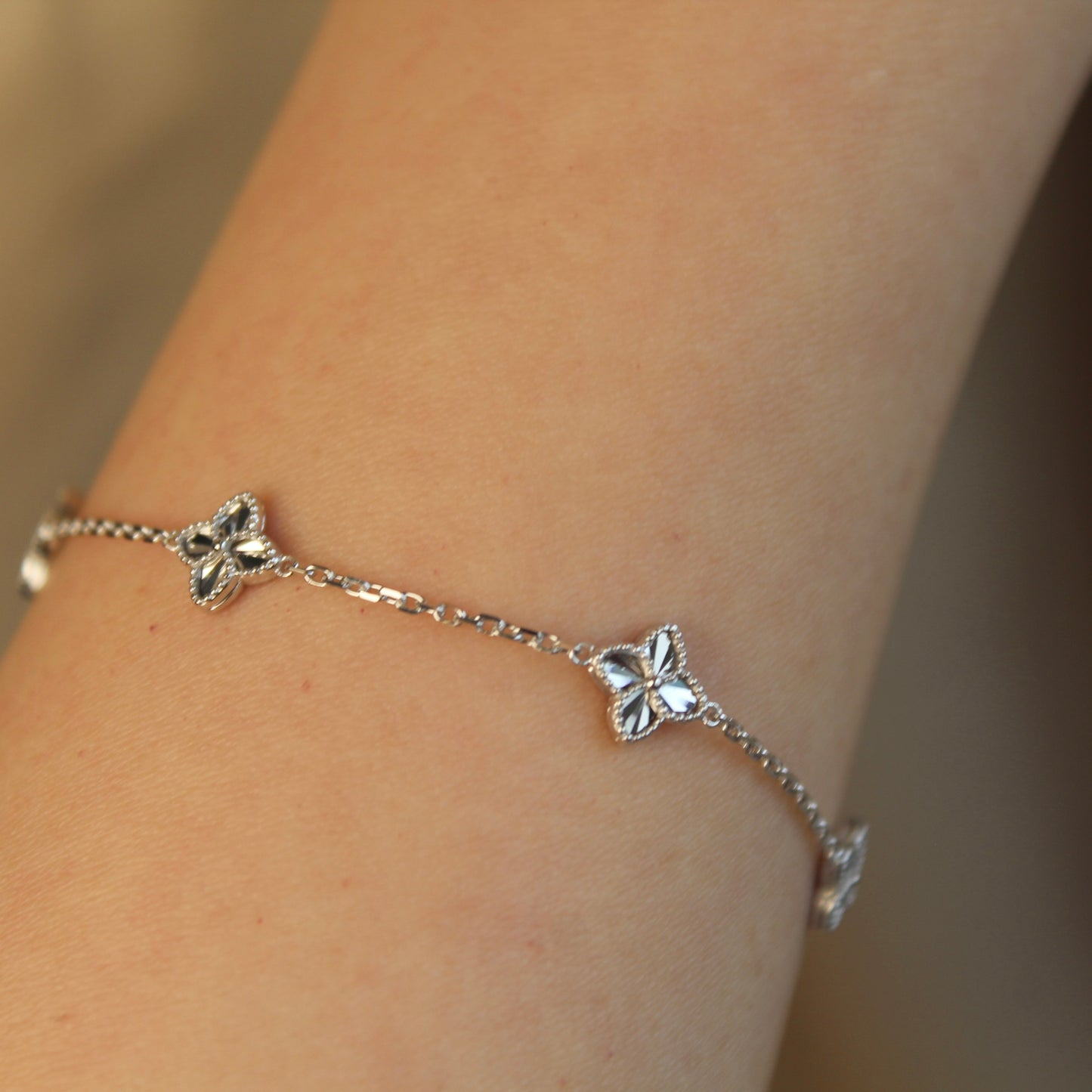 14K Solid White Gold Clover Bracelet 双面车花工艺