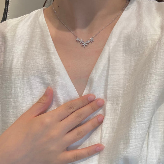 Daisy Flower Moissanite Necklace