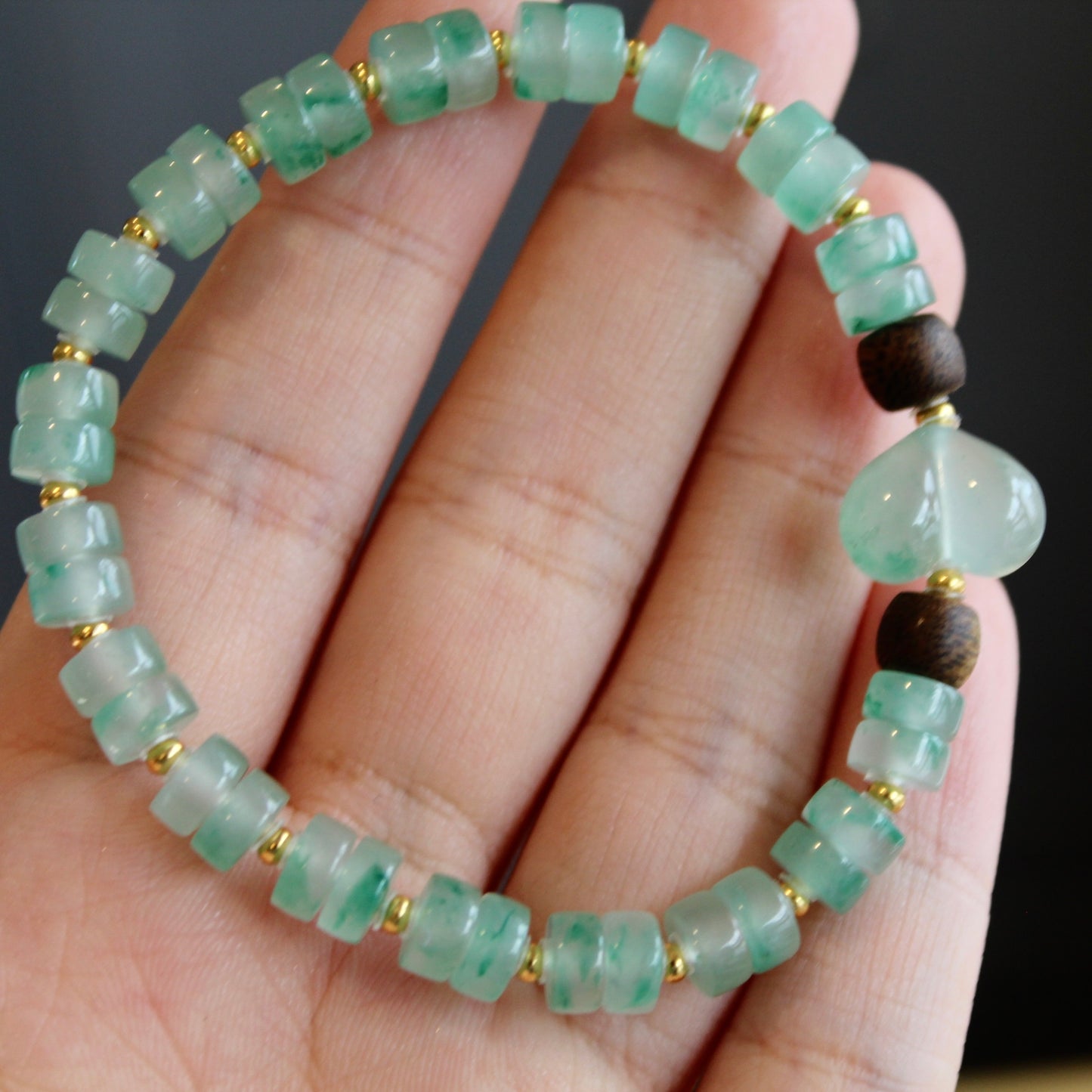 非洲翠屁桃沉香 African Aventurine & Agarwood Bracelet