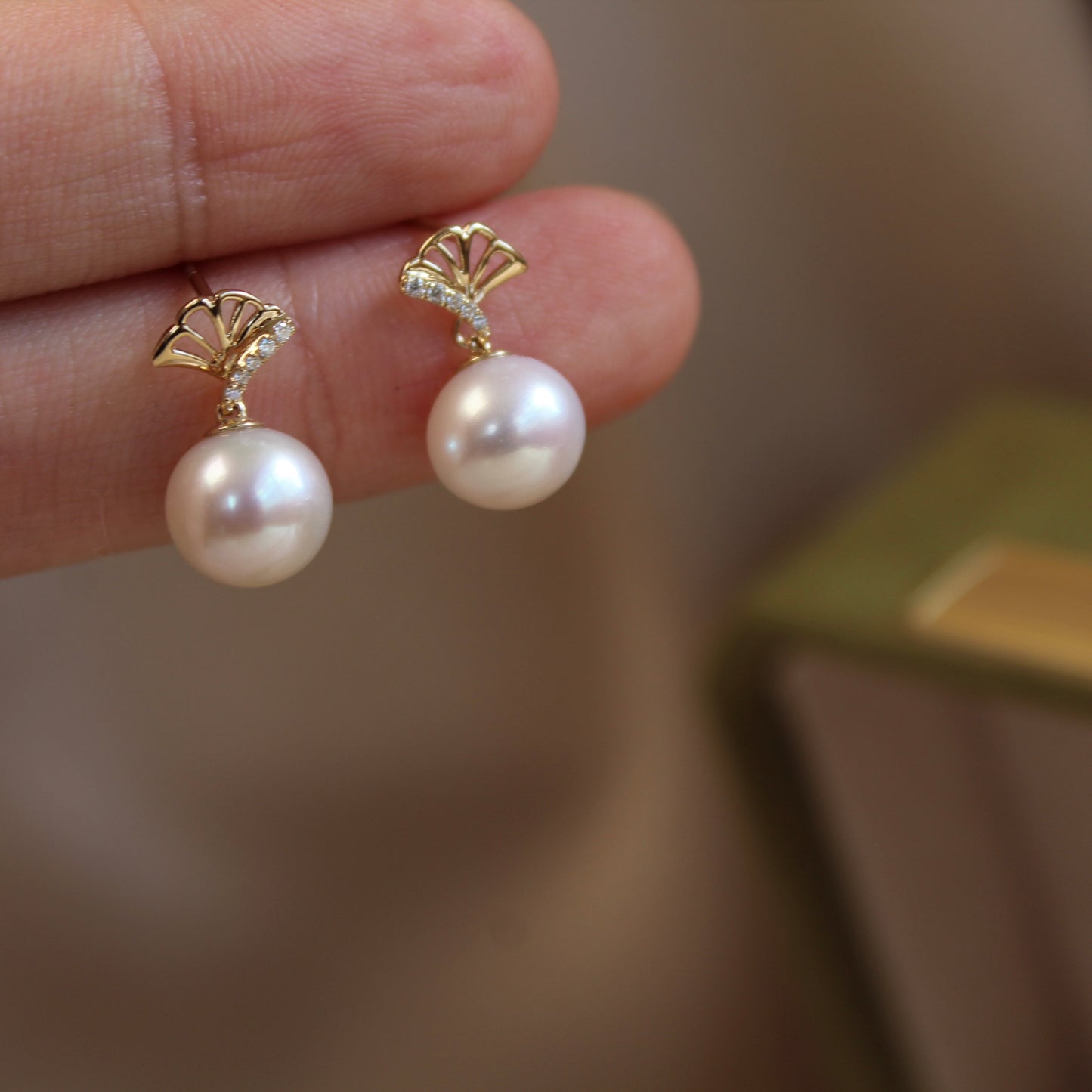 14K Solid Gold Ginkgo Leaf Natural Pearl Earrings