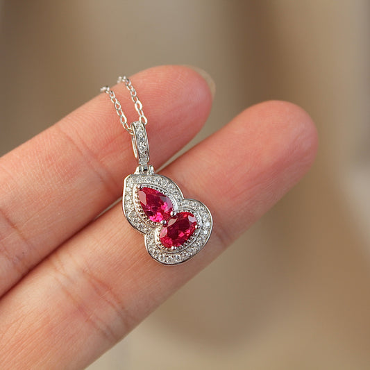 Fortune Red Hulu Necklace, Silver Version