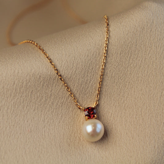 Garnet & Round Pearl Necklace