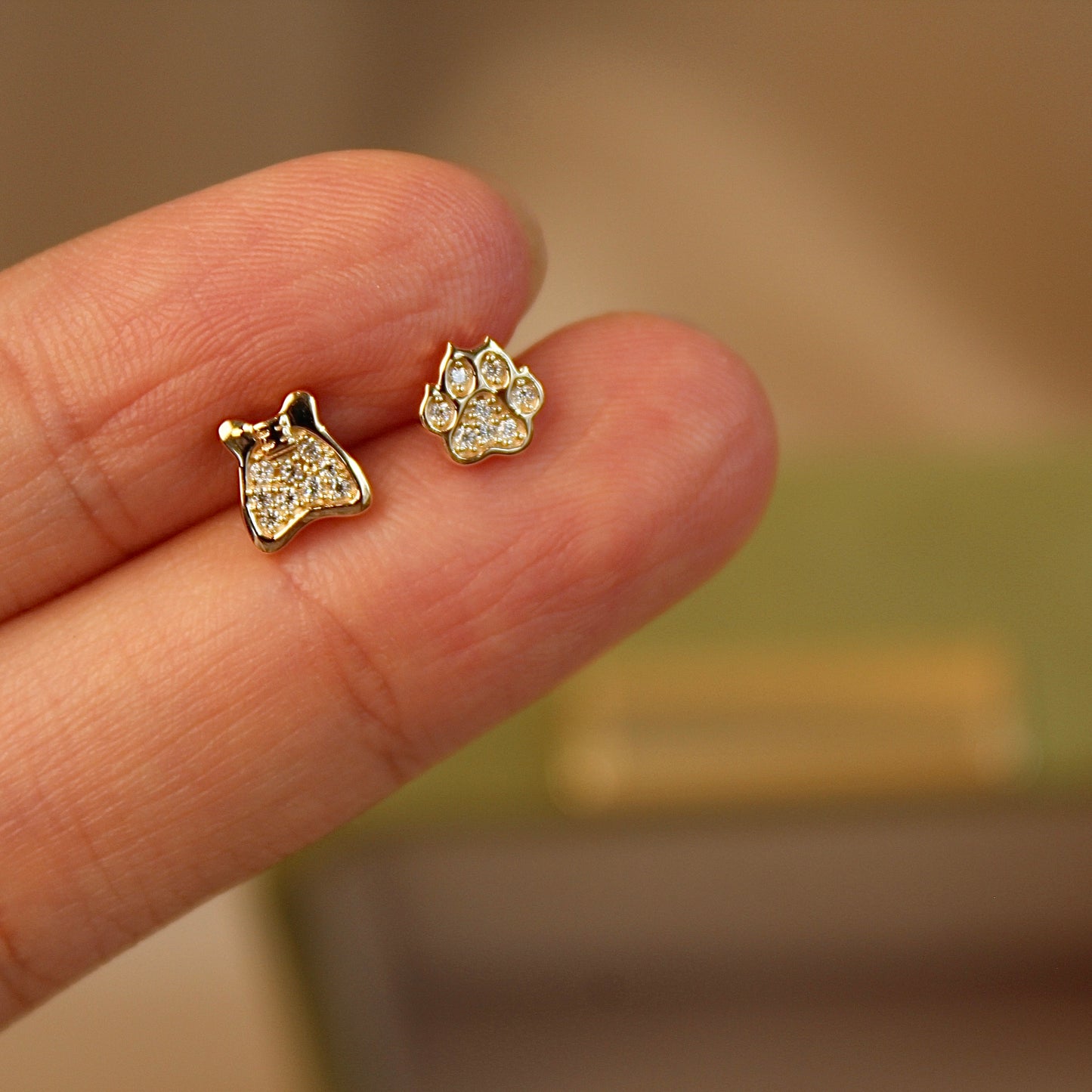 14K Solid Gold Small Cat Claw Earrings