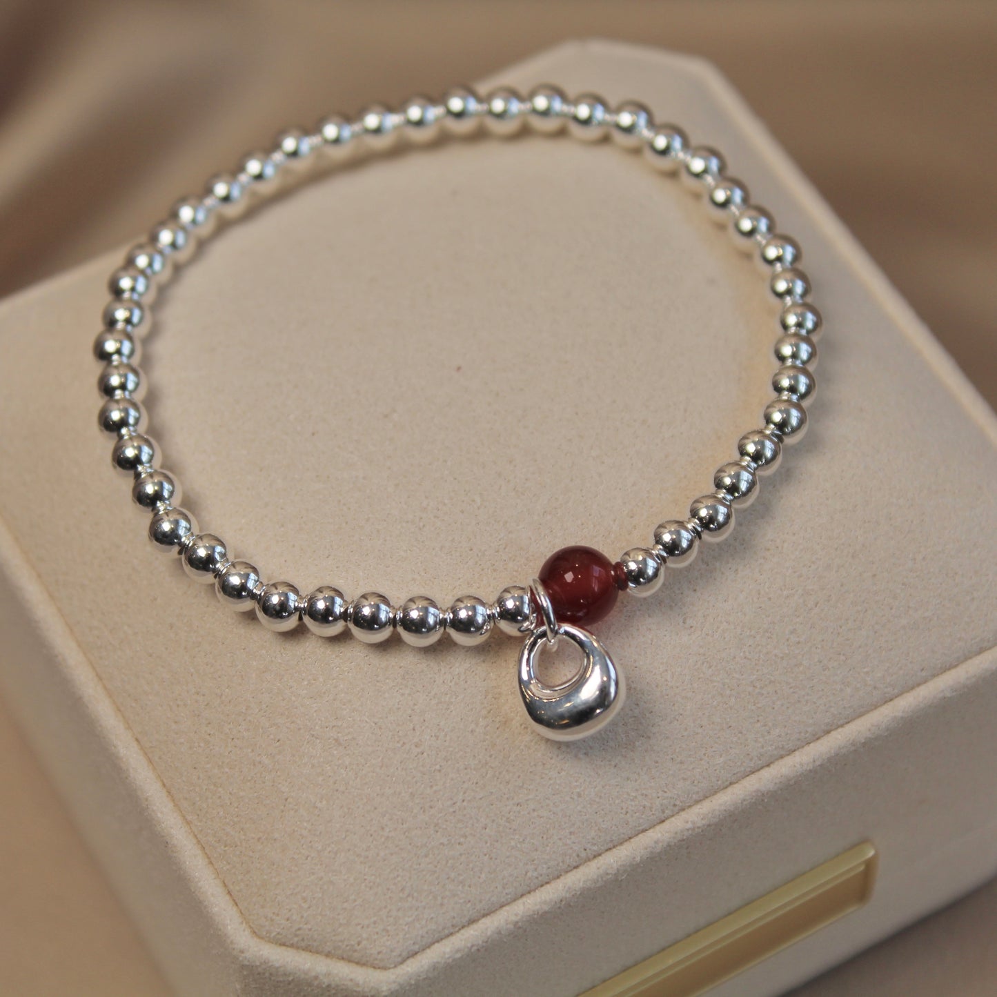 小银坨 Red Agate Silver Beads Bracelet