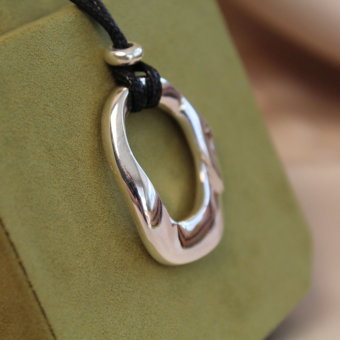 Minimal Loop Silver Necklace