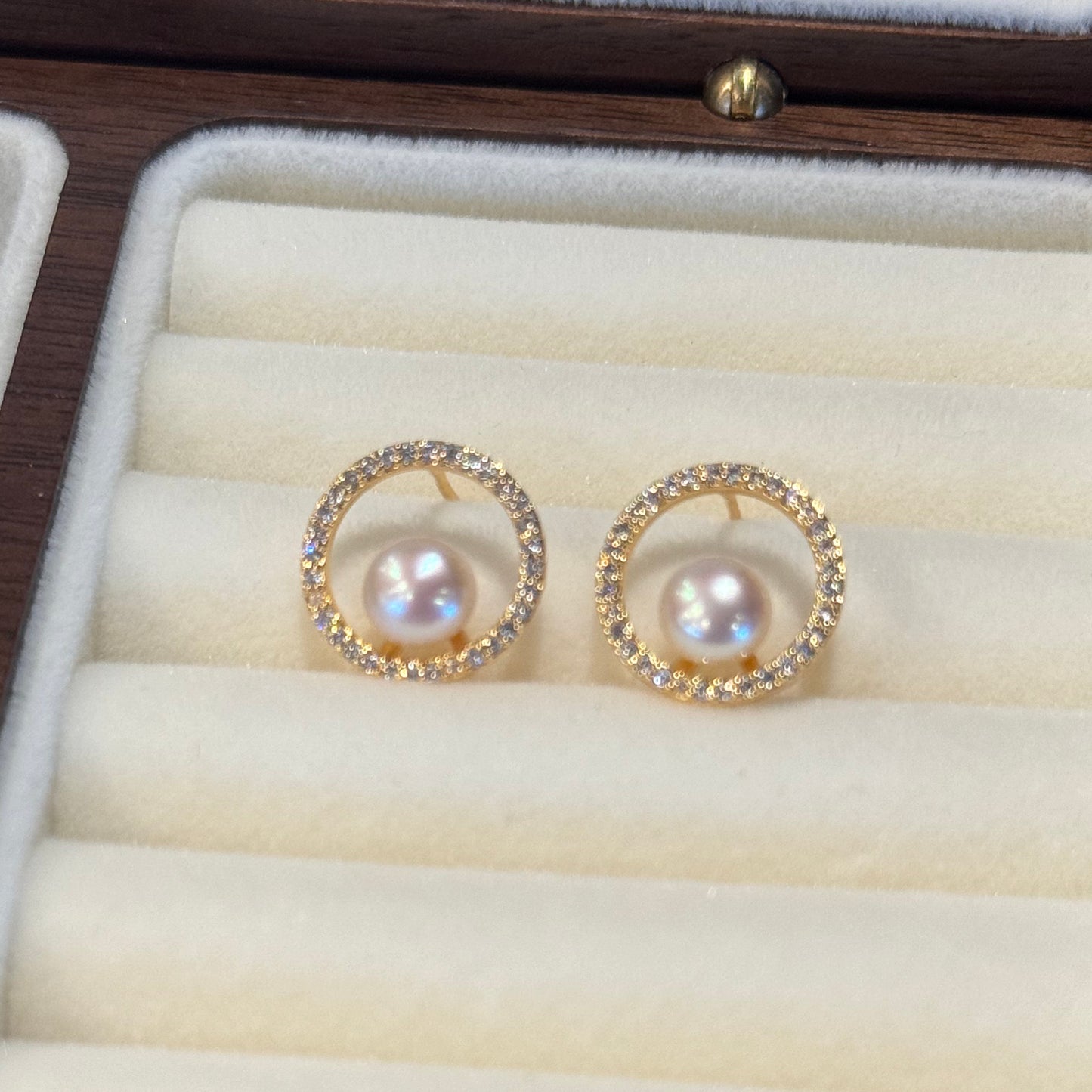 Circle Pearl Stud Earrings