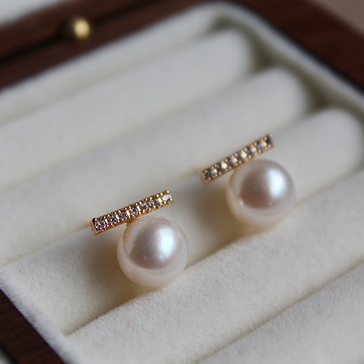 Balance Bar Pearl Earrings